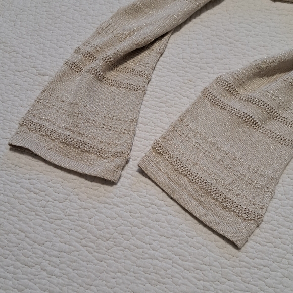 White House Black Market Keyhole Tunic - Picture 8 of 10